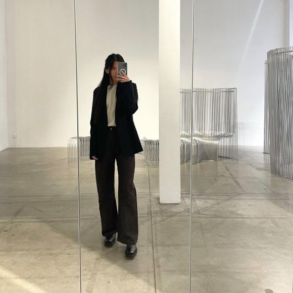 Meet your Posher, Jessica - Picture 1 of 1